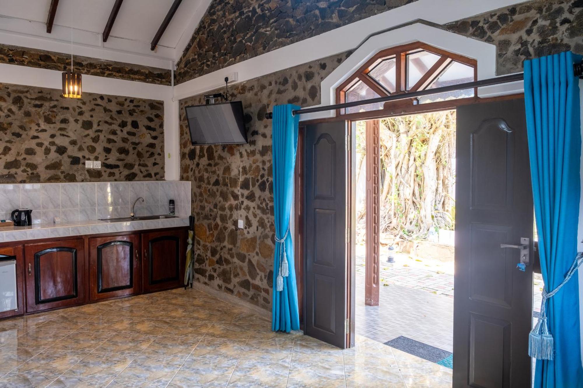 Serenity Beach Cabanas Тангалле Екстер'єр фото