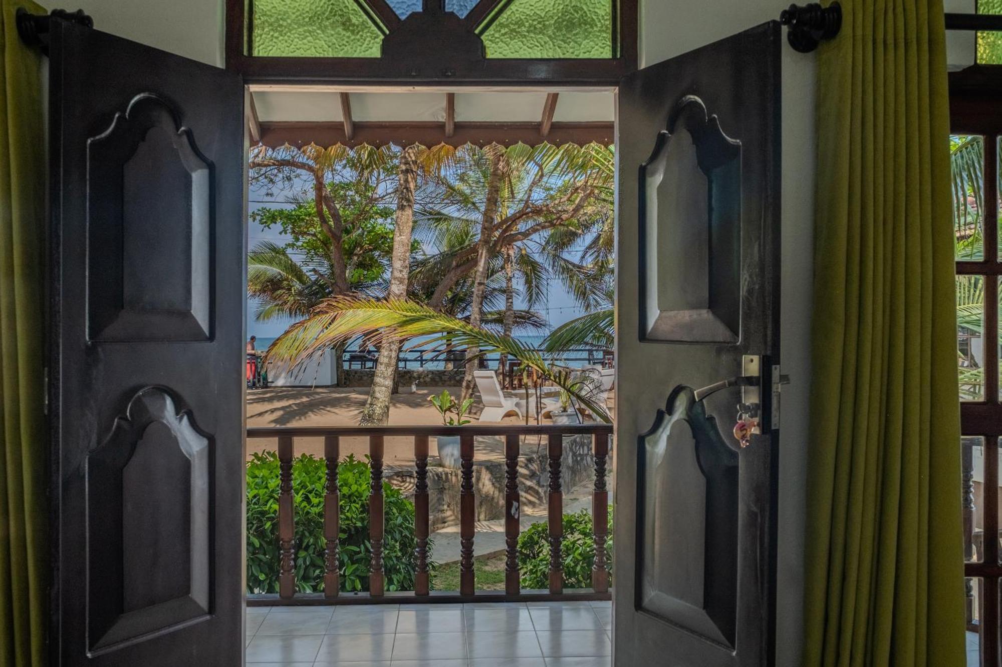 Serenity Beach Cabanas Тангалле Екстер'єр фото